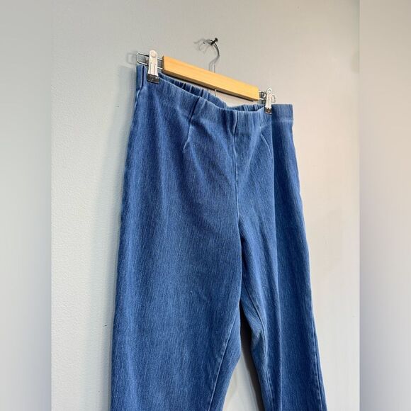 L.L. Bean Pull-On Flat Front Straight Leg Jeans Size MP EUC - Picture 3 of 5